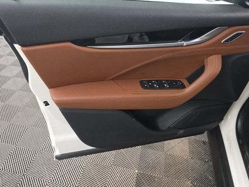 Used 2022 Maserati Levante GT image 9