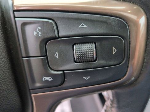 Used 2022 Chevrolet Silverado 1500 High Country w/ Technology Package image 21