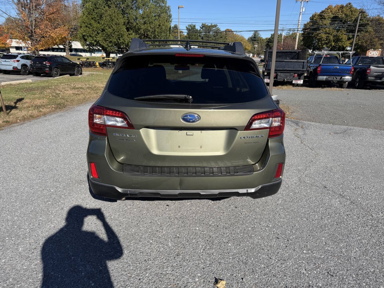 Used 2016 Subaru Outback 2.5i Limited AWD/4WD image 4