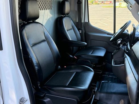 Used 2023 Ford Transit 250 Medium Roof RWD image 15