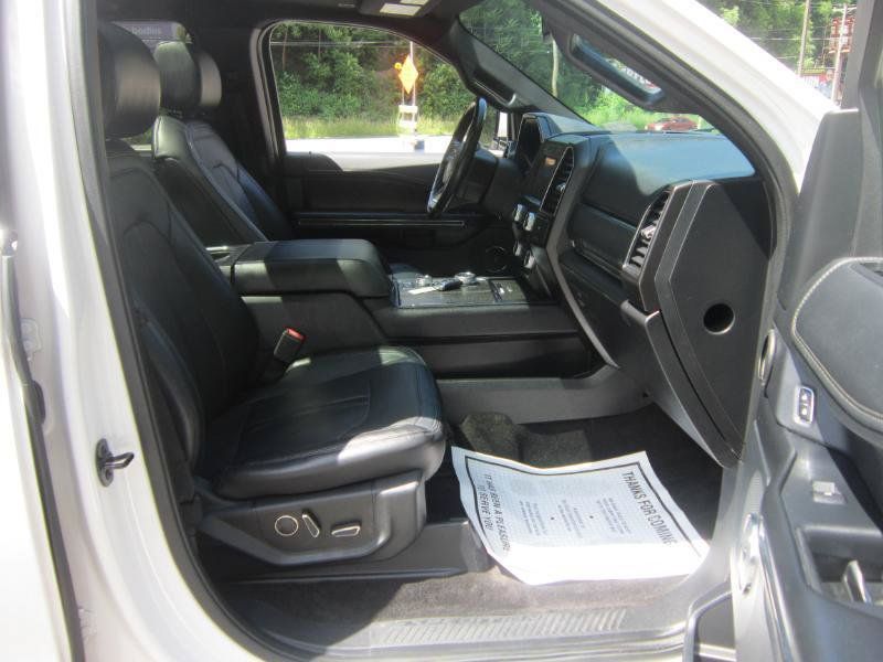 Used 2018 Ford Expedition Max Limited w/ Equipment Group 302A AWD/4WD image 8
