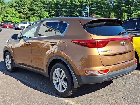 Used 2018 Kia Sportage LX FWD image 4