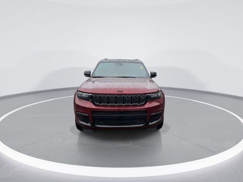 Used 2024 Jeep Grand Cherokee L Summit image 4