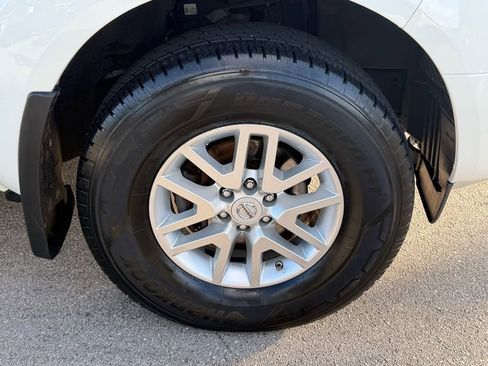 Used 2019 Nissan Frontier SV w/ Value Truck Package AWD/4WD image 18