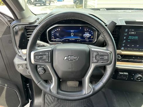 Certified 2024 Chevrolet Silverado 1500 RST AWD/4WD image 20