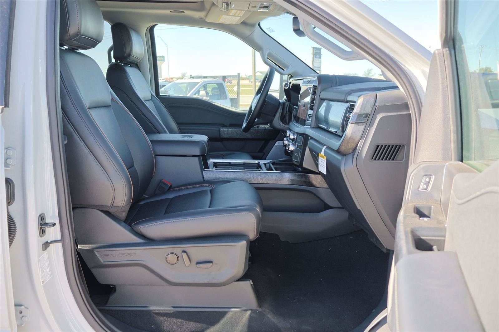 New 2025 Ford F250 Lariat w/ Lariat Ultimate Package AWD/4WD image 50