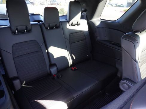 Certified 2025 Nissan Pathfinder Rock Creek image 9