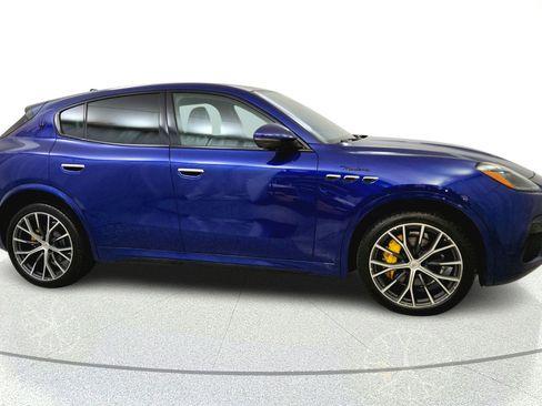 Used 2023 Maserati Grecale Modena AWD/4WD image 8