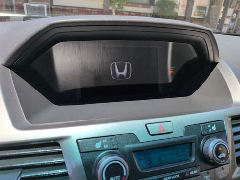 Used 2011 Honda Odyssey EX-L image 40