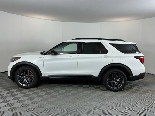 Used 2025 Ford Explorer ST-Line w/ Premium Package AWD/4WD image 8