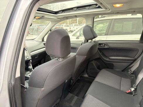 Used 2017 Subaru Forester 2.5i Premium w/ All-Weather Package image 48