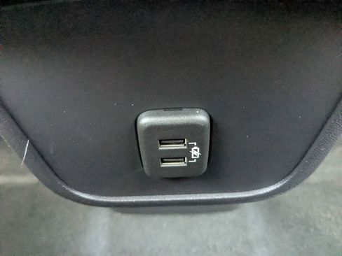 Used 2024 Chevrolet Equinox LT FWD image 14