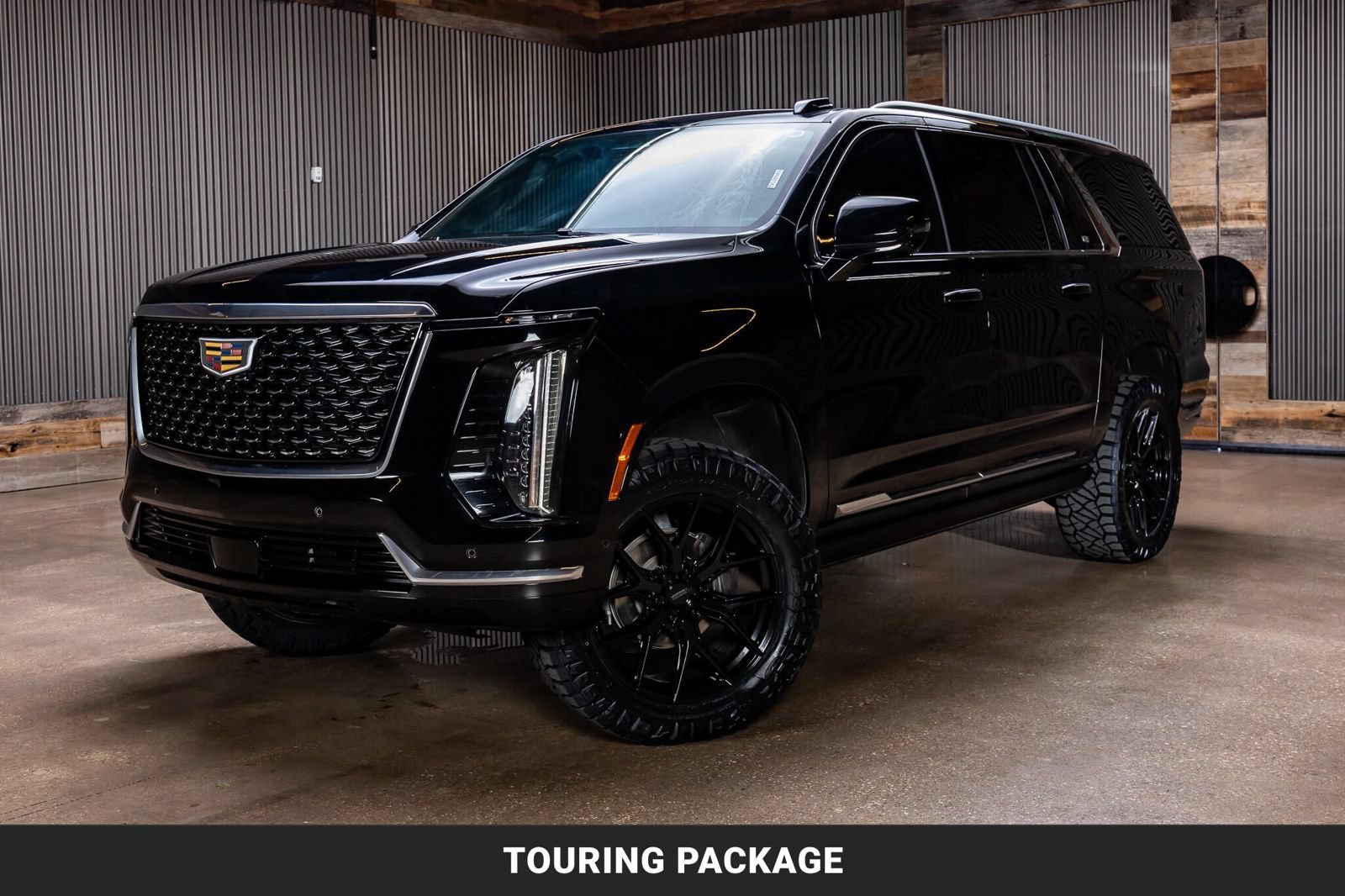Used 2025 Cadillac Escalade ESV Premium Luxury w/ Touring Package AWD/4WD image 5