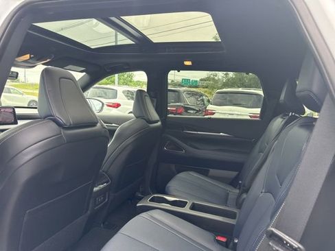 Certified 2026 INFINITI QX60 Sport w/ Dark Cargo Package AWD/4WD image 12