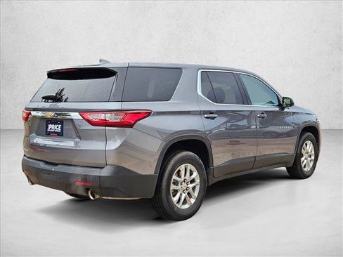 Used 2020 Chevrolet Traverse LS image 5