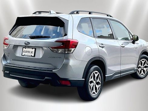 Certified 2023 Subaru Forester Premium image 5