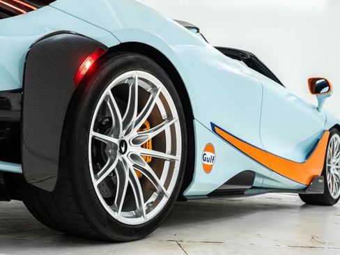 Used 2022 McLaren 765LT RWD image 23