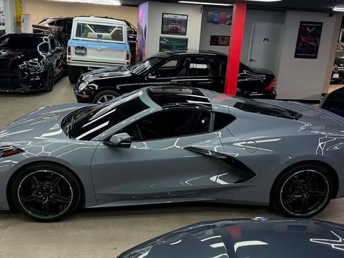 Used 2025 Chevrolet Corvette Stingray Coupe w/ Battery Protection Package RWD image 4