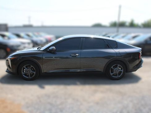 Used 2025 Kia K4 FWD image 13