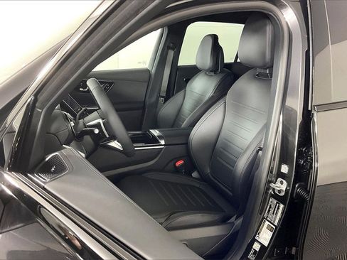 New 2026 Mercedes-Benz GLC 300 4MATIC image 9