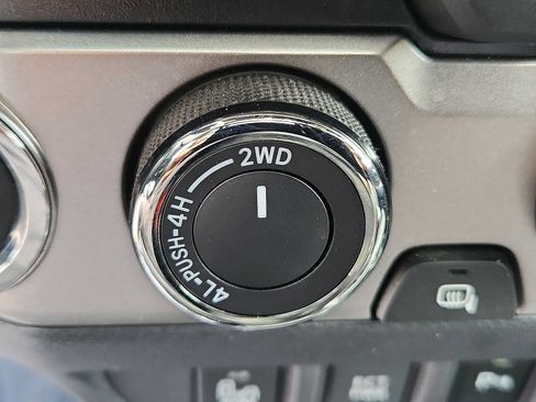 Used 2022 Toyota Tacoma Limited AWD/4WD image 24