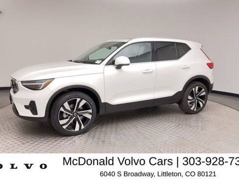 Certified 2024 Volvo XC40 B5 Plus w/ Protection Package Premier AWD/4WD image 6