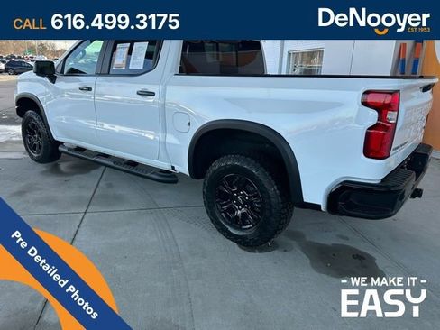 Used 2023 Chevrolet Silverado 1500 ZR2 w/ Technology Package image 11