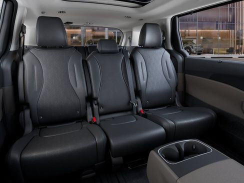 New 2026 Kia Carnival SX FWD image 16