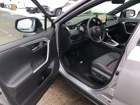 Used 2023 Toyota RAV4 XSE w/ Weather Package image 10