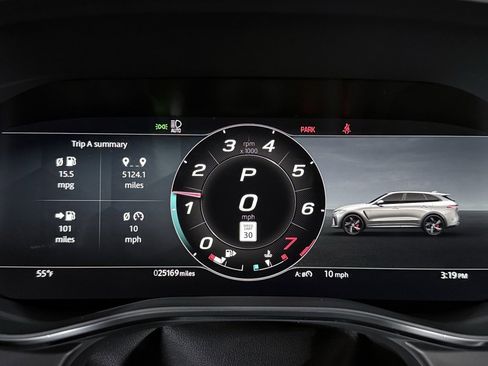 Used 2023 Jaguar F-PACE SVR image 31