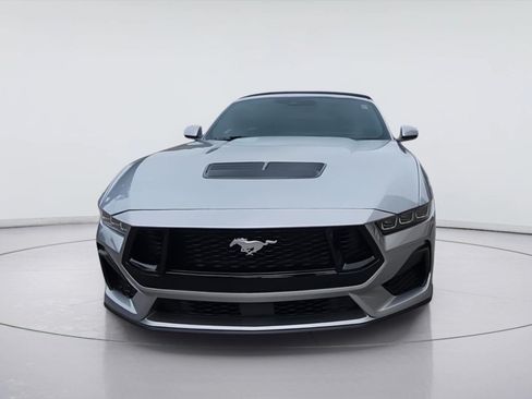 Used 2025 Ford Mustang GT Premium RWD image 3