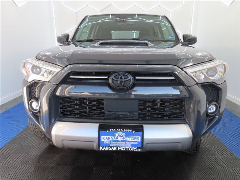 Used 2024 Toyota 4Runner TRD Off-Road AWD/4WD image 2