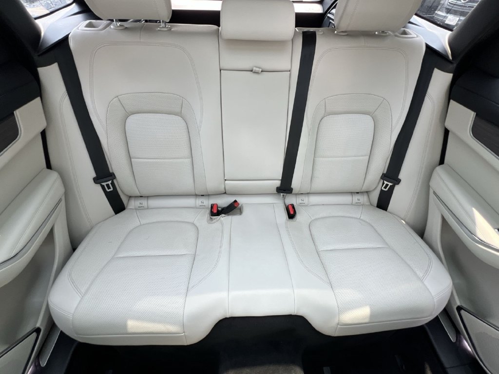 Used 2022 Jaguar F-PACE S AWD/4WD image 15