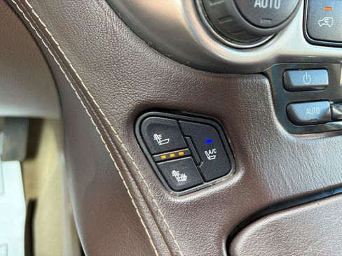 Used 2015 Chevrolet Tahoe LTZ AWD/4WD image 18