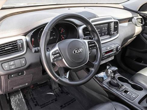Used 2020 Kia Sorento EX FWD image 10