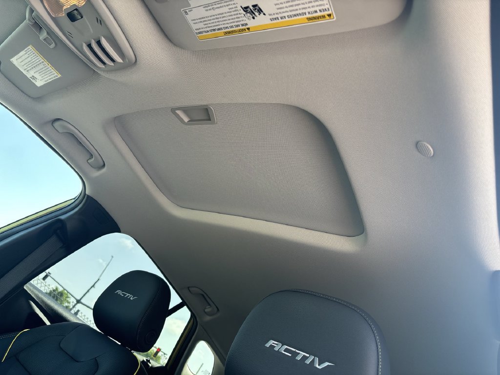 Used 2025 Chevrolet Trax ACTIV w/ Sunroof Package FWD image 22