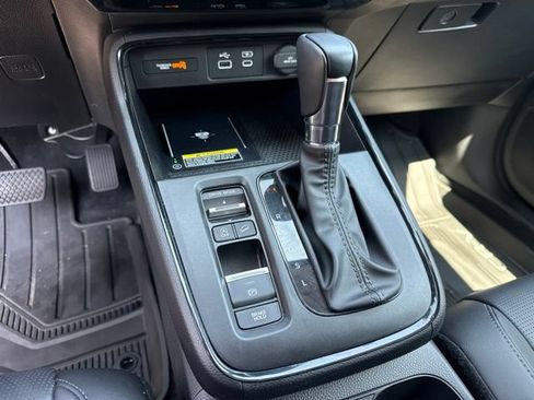 Used 2024 Honda CR-V EX-L image 8