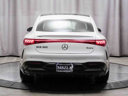 Certified 2022 Mercedes-Benz EQS 580 4MATIC Sedan image 3