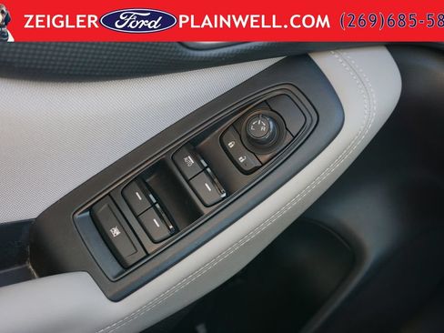 Used 2024 Subaru Forester AWD/4WD image 24