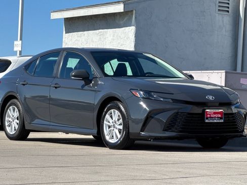 Used 2025 Toyota Camry LE w/ Convenience Package AWD/4WD image 7