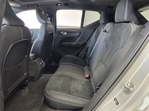 Certified 2023 Volvo XC40 Recharge Ultimate w/ Protection Package Premier image 11