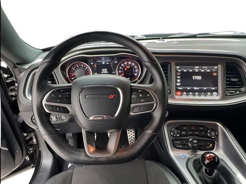 Used 2022 Dodge Challenger R/T Scat Pack RWD image 27