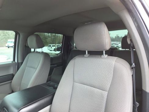 Used 2021 Ford F250 XLT w/ XLT Premium Package image 32