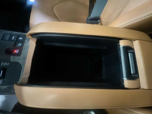 Used 2023 Toyota Highlander Platinum image 31