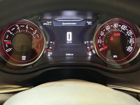 Used 2018 Dodge Challenger R/T image 11