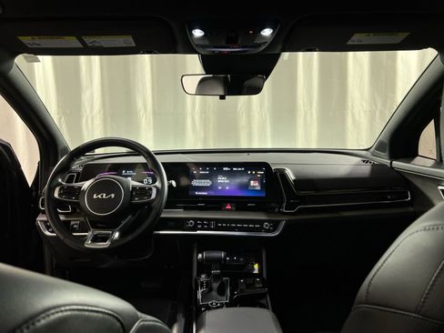 Used 2024 Kia Sportage X-Line w/ X-Line Premium Package image 17