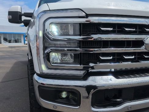 Used 2023 Ford F250 Lariat w/ Lariat Ultimate Package AWD/4WD image 15