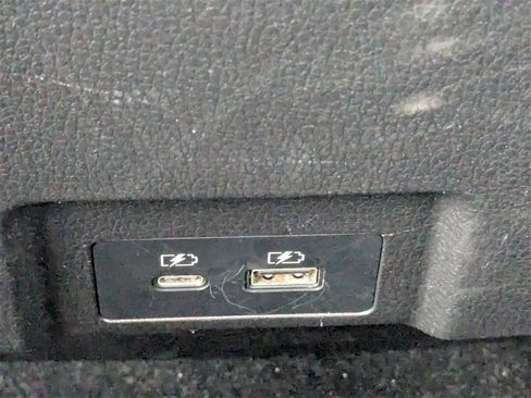 Used 2024 Mitsubishi Eclipse Cross SE image 16