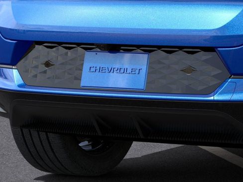 New 2025 Chevrolet Equinox EV RS w/ Convenience Package II AWD/4WD image 28