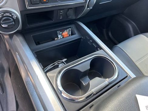 Used 2017 Nissan Titan PRO-4X image 28